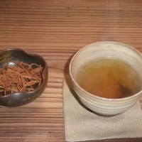 そば茶と揚げそば